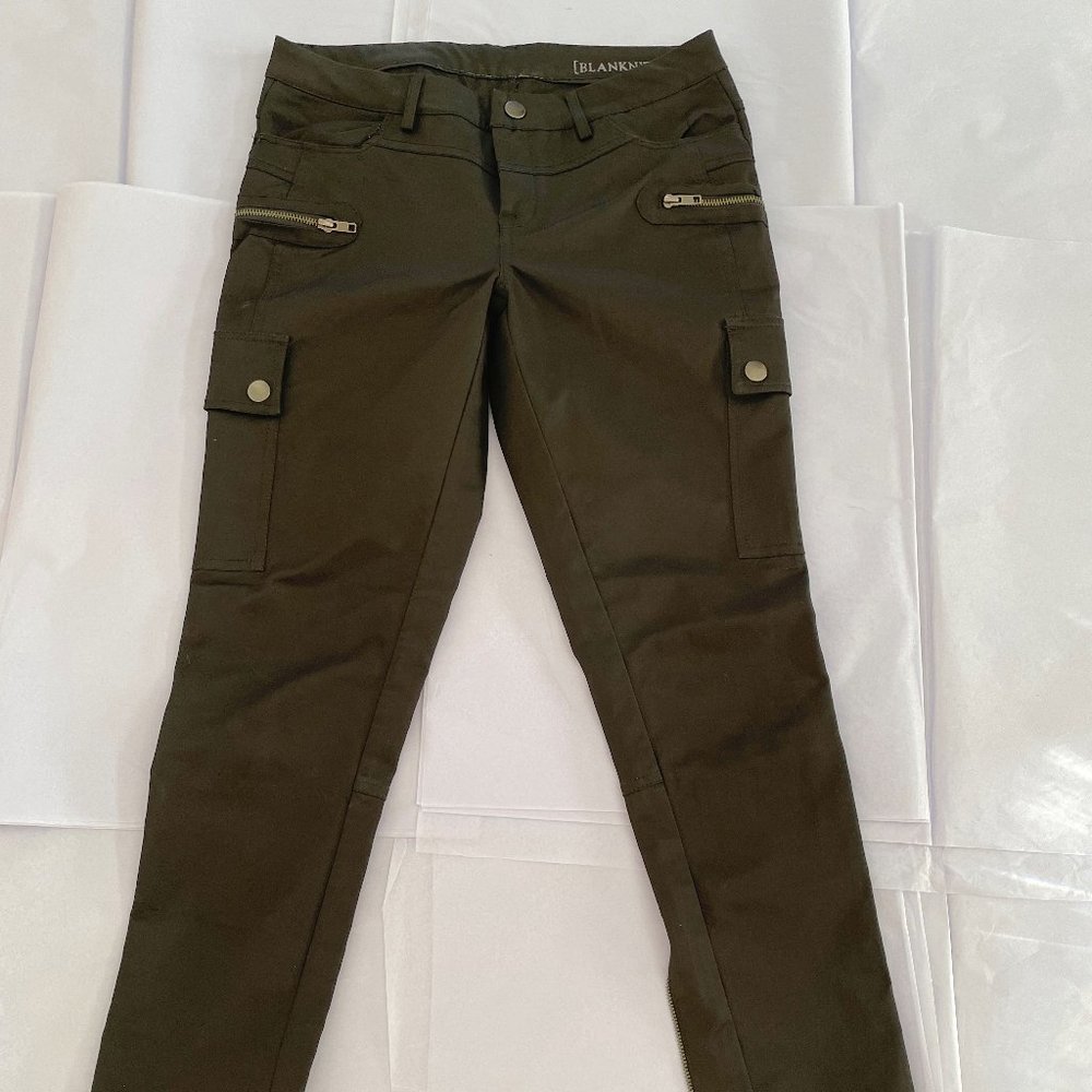 BlankNYC Black Slim Moto Pants Trousers Zippered Pockets & Cuffs, size 28